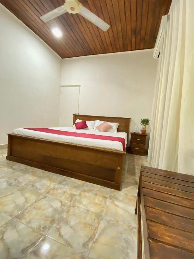 Lodge 87 Negombo 0*,